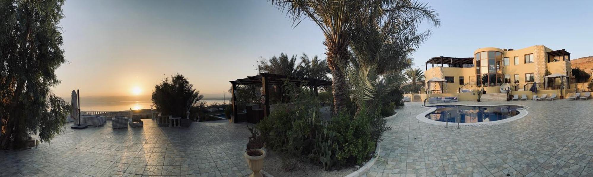 The Precious Guesthouse Sweimeh Eksteriør bilde