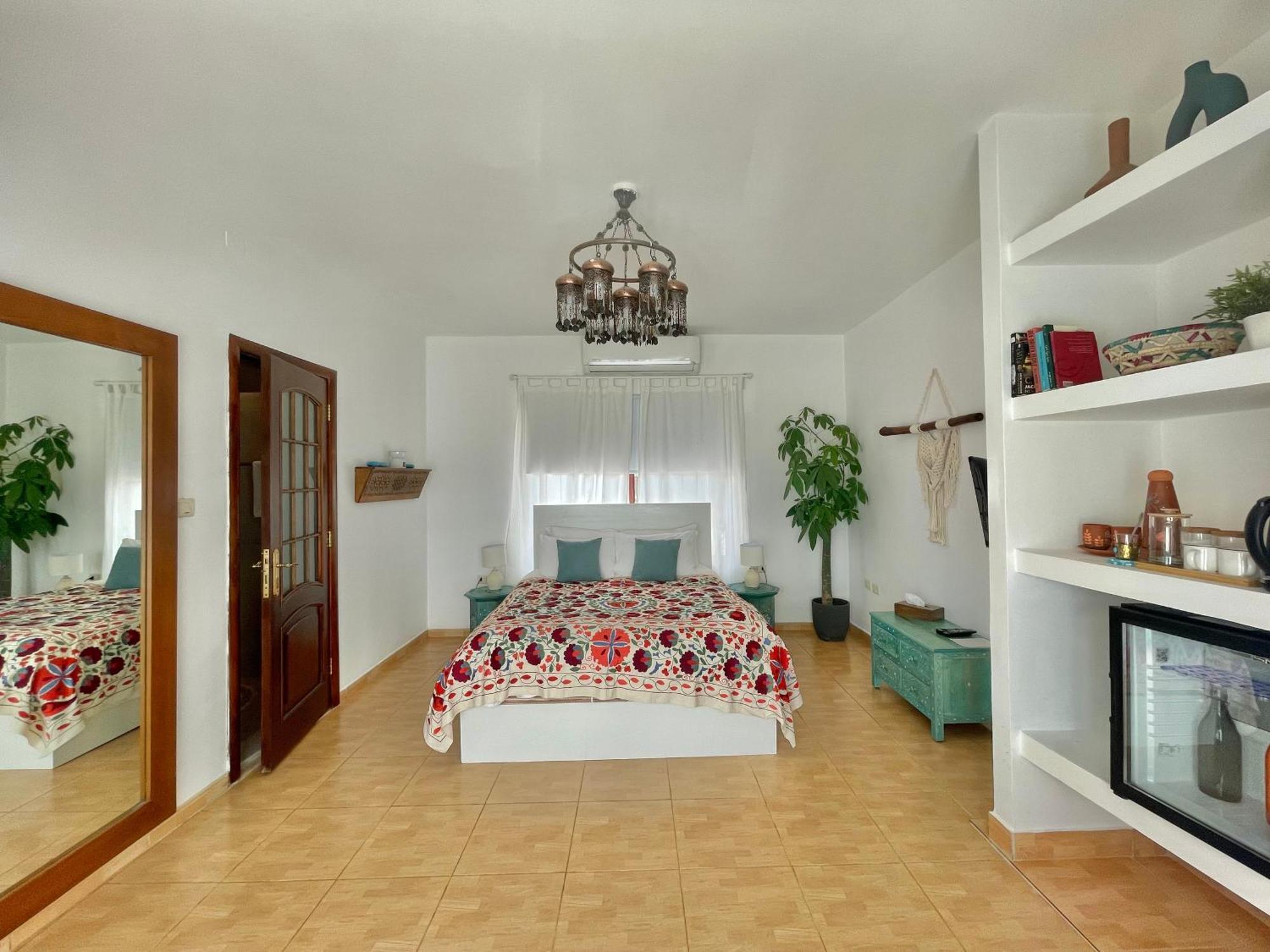 The Precious Guesthouse Sweimeh Eksteriør bilde