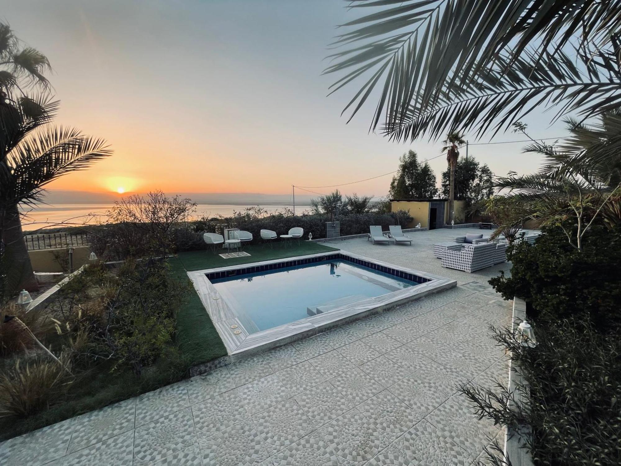 The Precious Guesthouse Sweimeh Eksteriør bilde