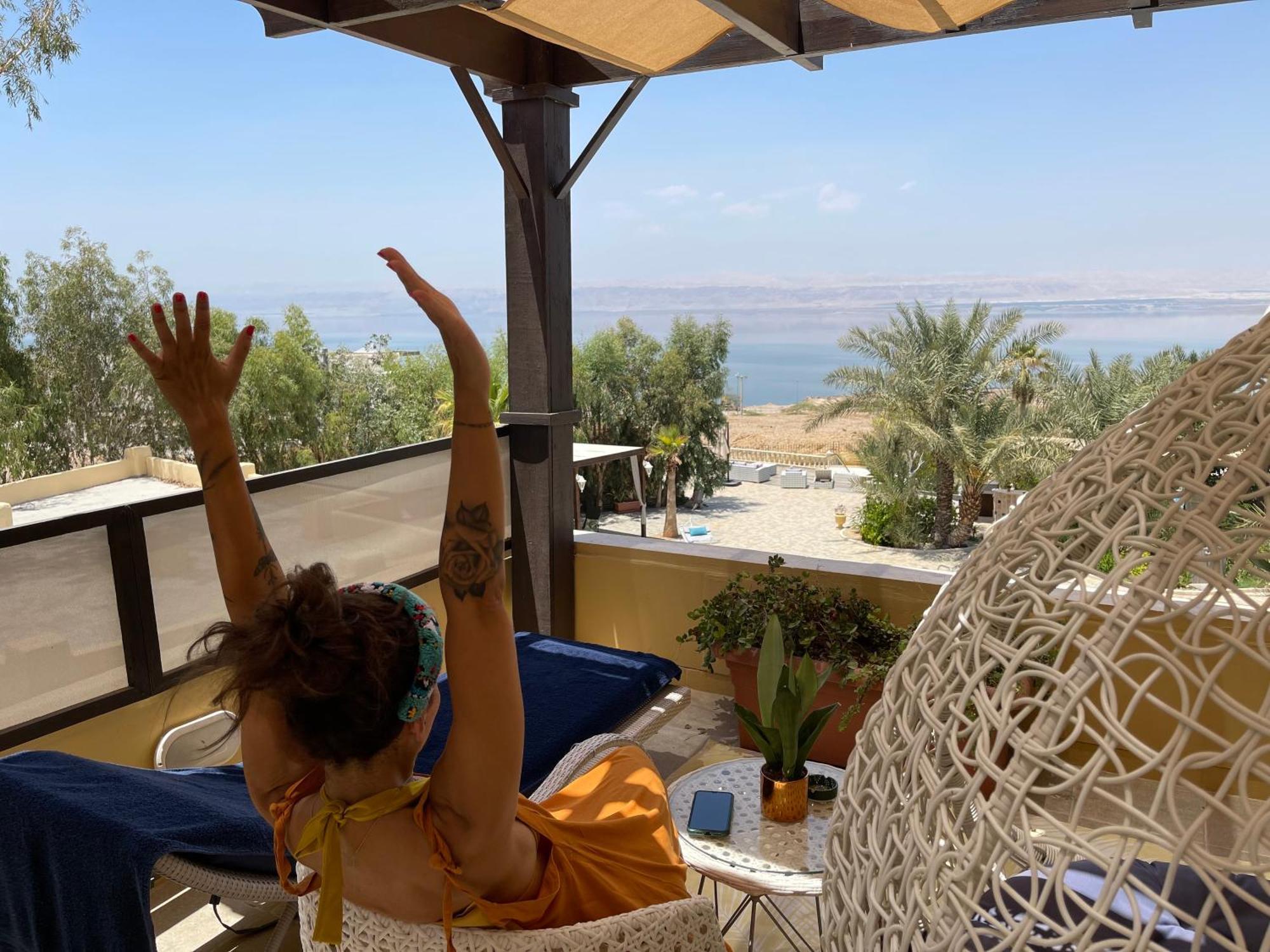 The Precious Guesthouse Sweimeh Eksteriør bilde